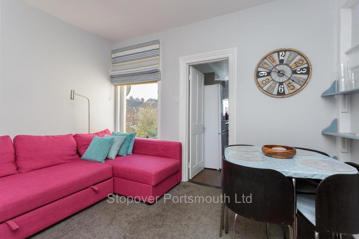 Stopover At Orchard Apartment Light And Cosy Portsmouth Camera foto