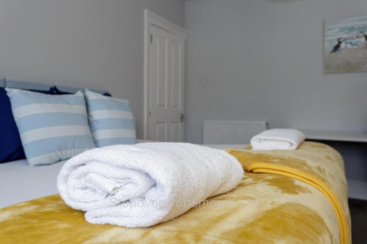 Stopover At Orchard Apartment Light And Cosy Portsmouth Camera foto